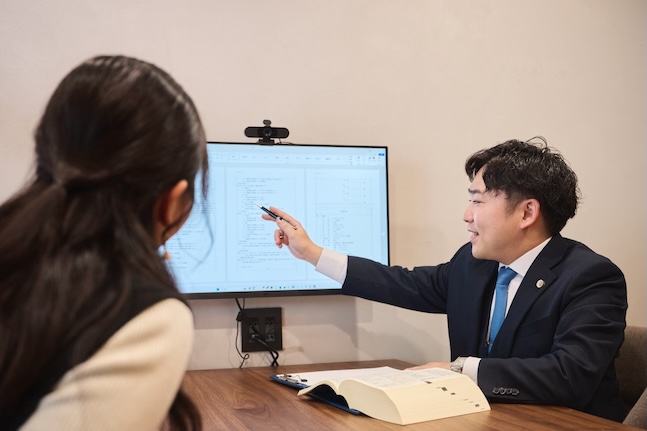 弁護士　板橋 晃平